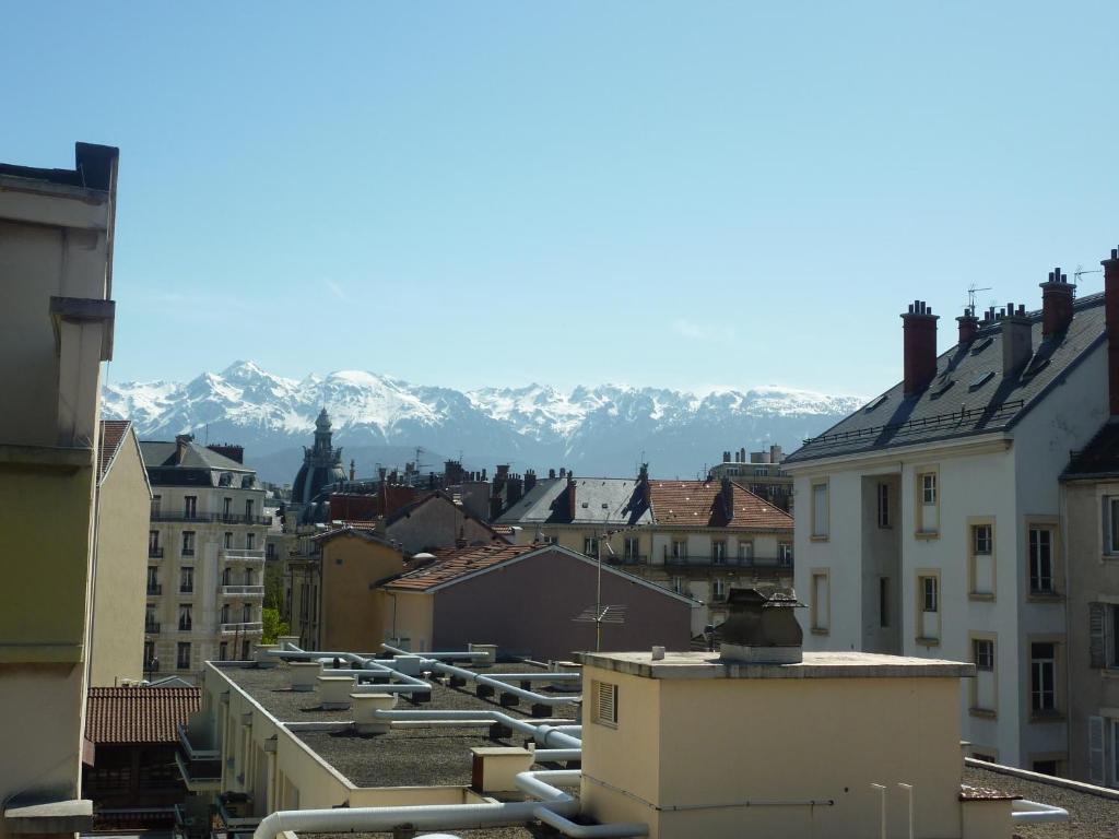 Hôtel Gloria Grenoble Quarto foto